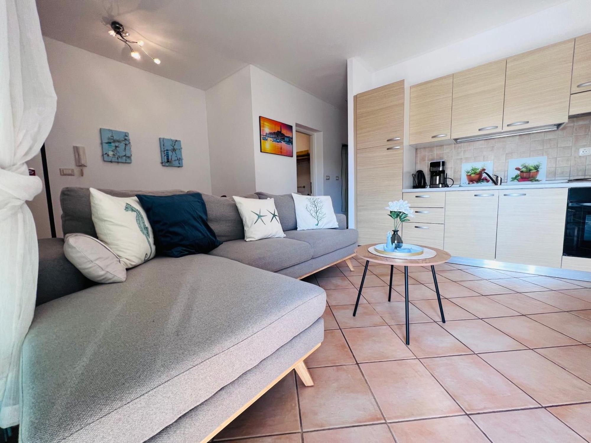 Apartment Aleks Tar-Vabriga ภายนอก รูปภาพ